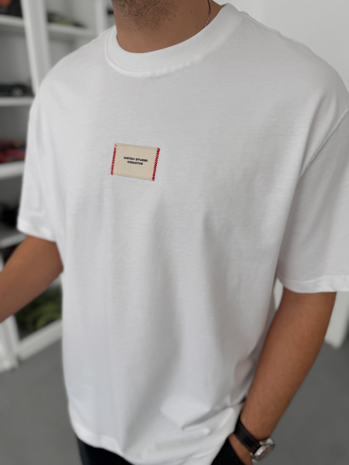 Beyaz Hasır Patchli Oversize T-Shirt C-023