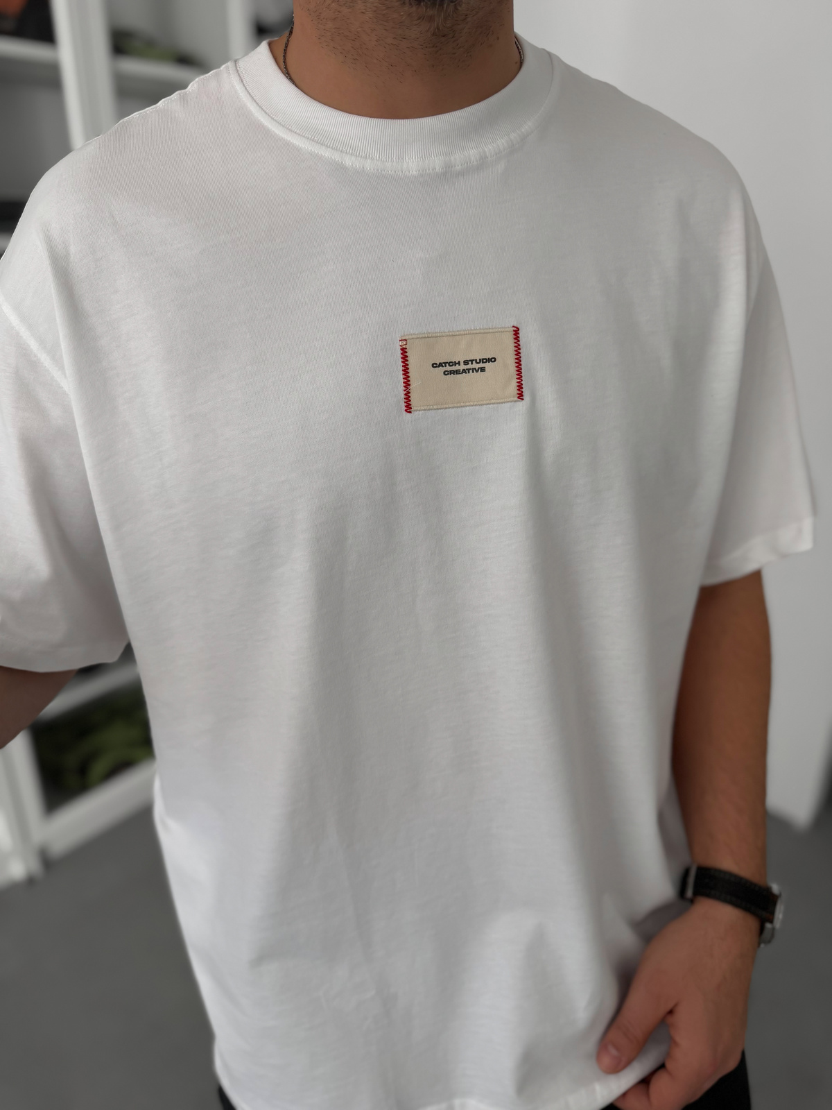 Beyaz Hasır Patchli Oversize T-Shirt C-023