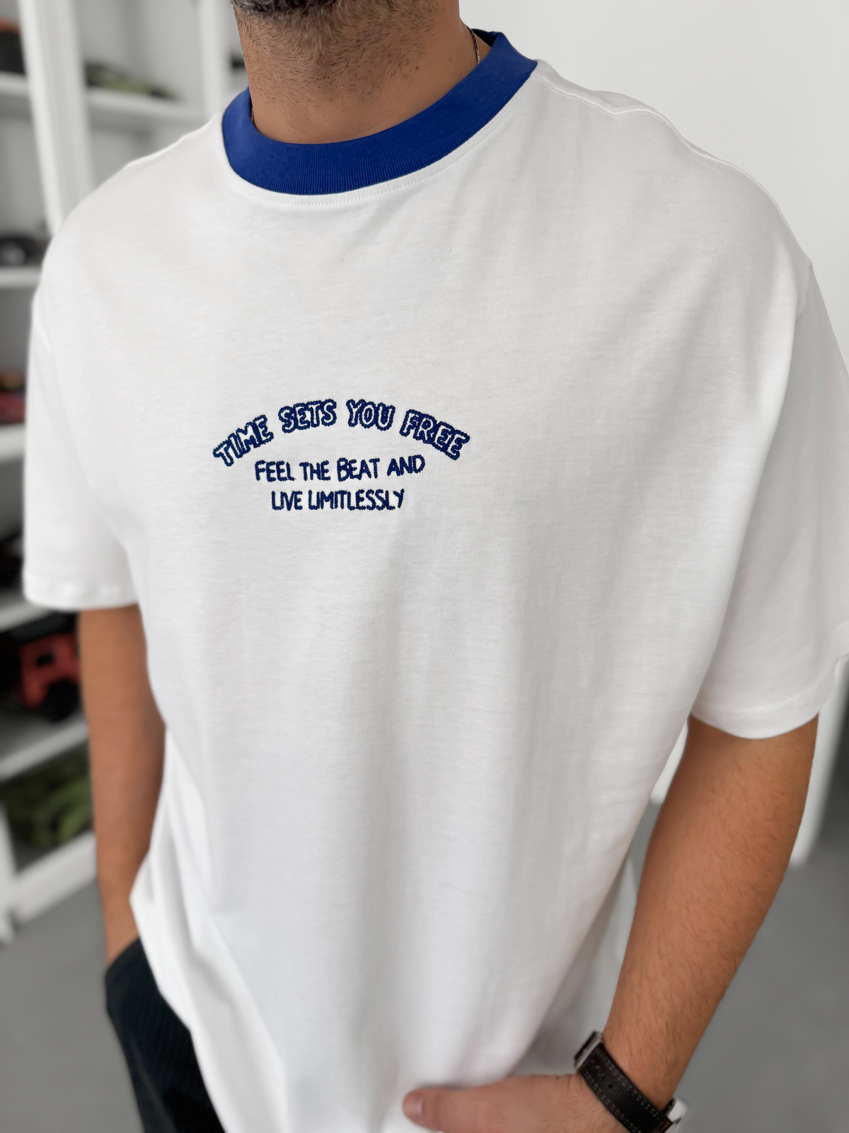Mavi Yazı Nakışlı Oversize T-Shirt C-028