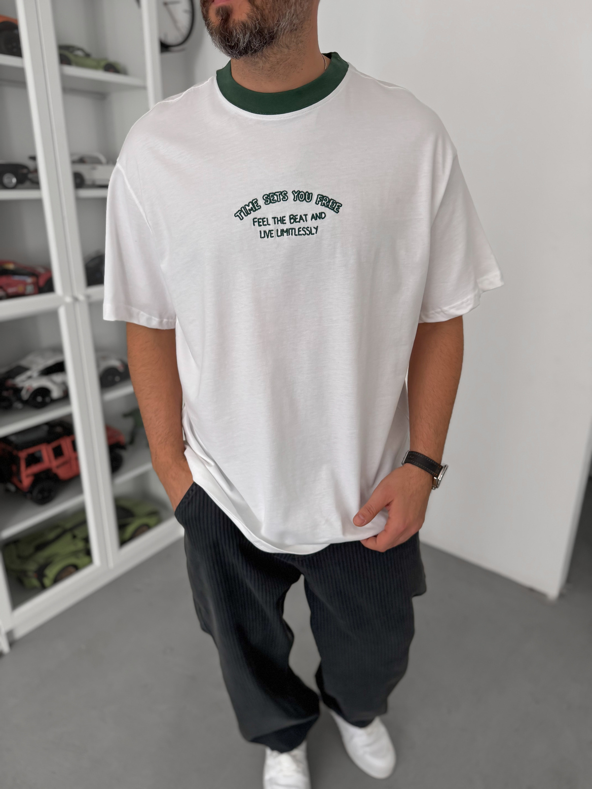 Yeşil Yazı Nakışlı Oversize T-Shirt C-028