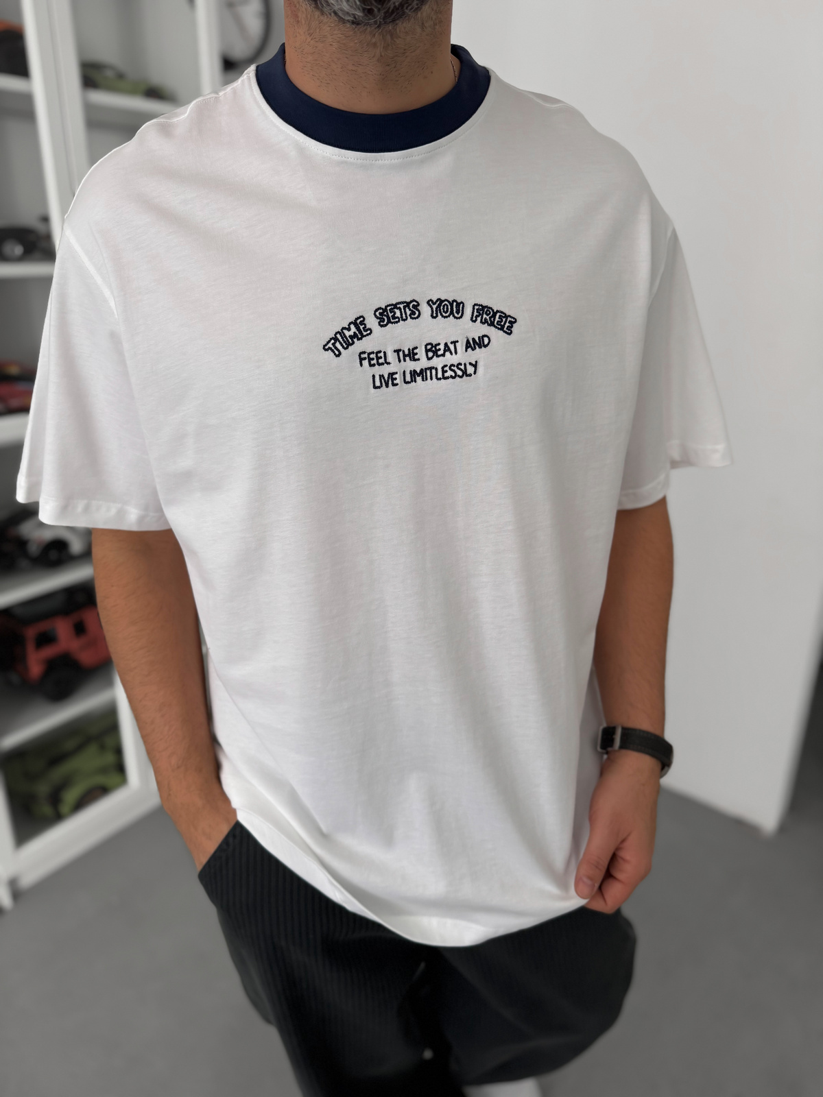 Lacivert Yazı Nakışlı Oversize T-Shirt C-028