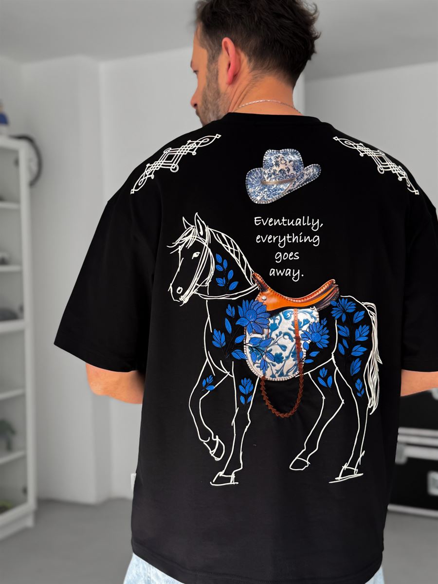 Siyah Çiçek Nakışlı Oversize T-Shirt SW-5054