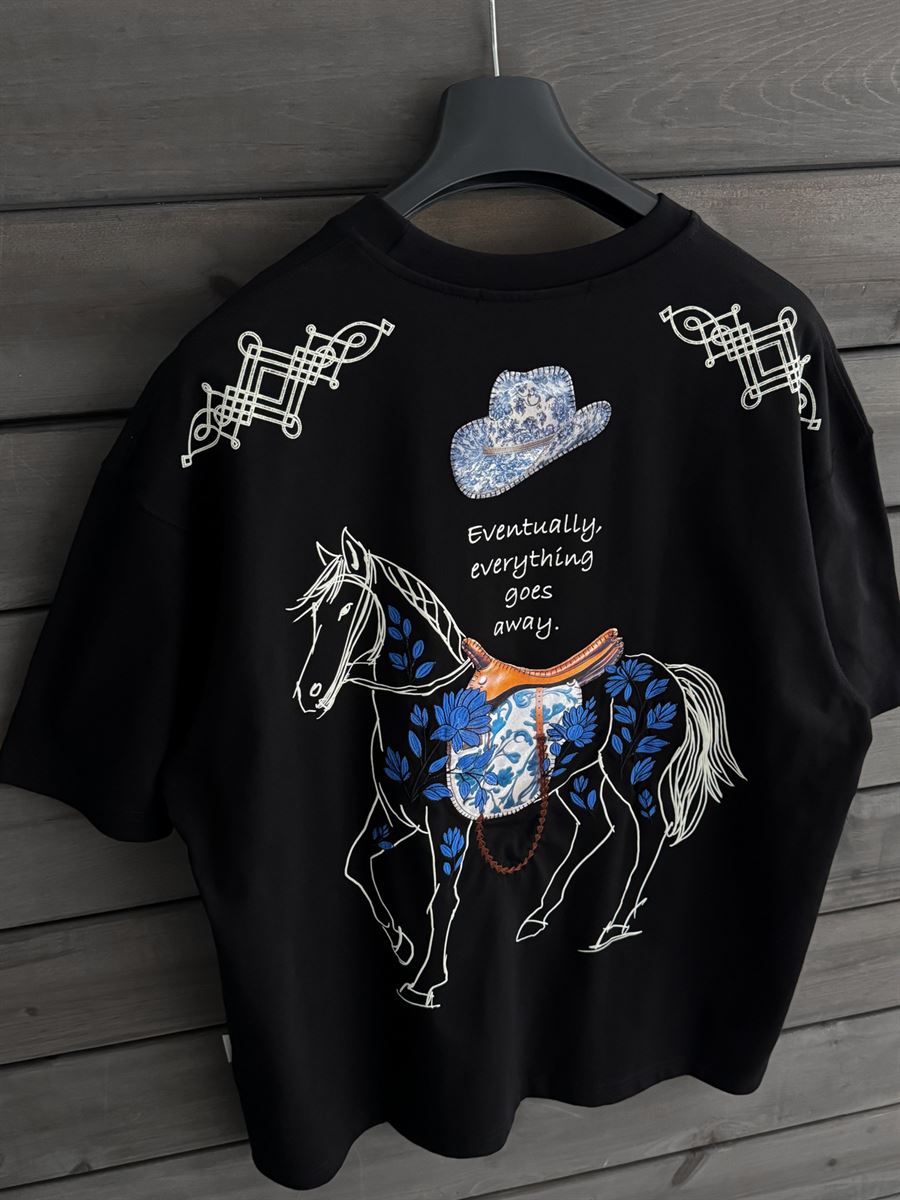 Siyah Çiçek Nakışlı Oversize T-Shirt SW-5054