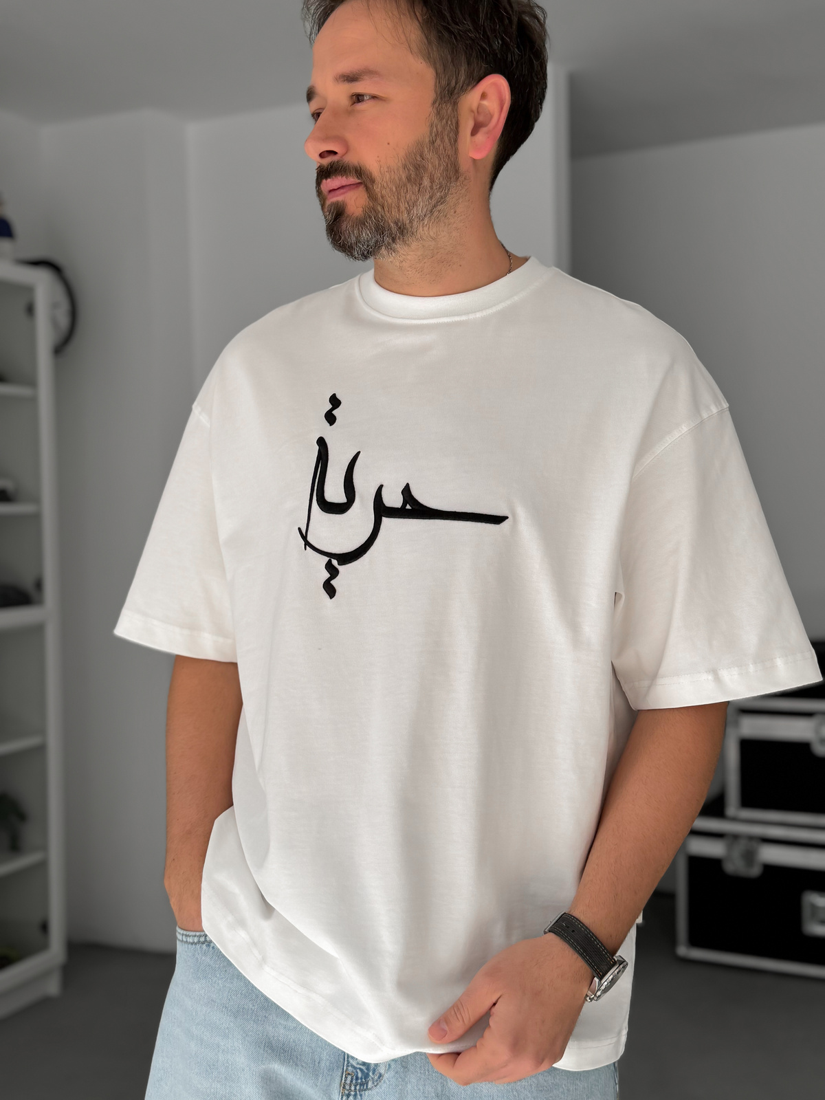Beyaz Halı Patchli Oversize T-Shirt SW-5052