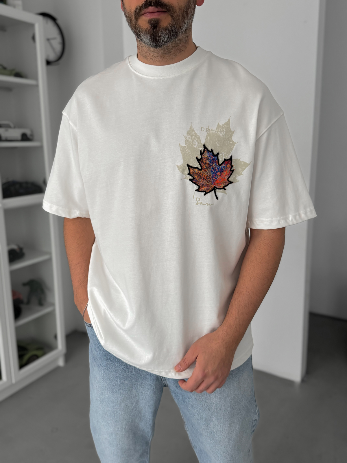 Beyaz Yaprak Patchli Oversize T-Shirt SW-5118