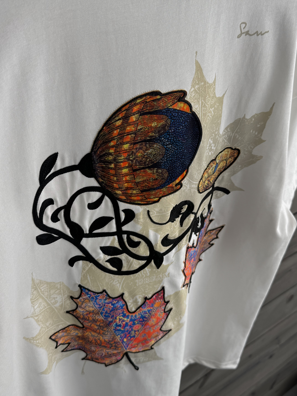 Beyaz Yaprak Patchli Oversize T-Shirt SW-5118