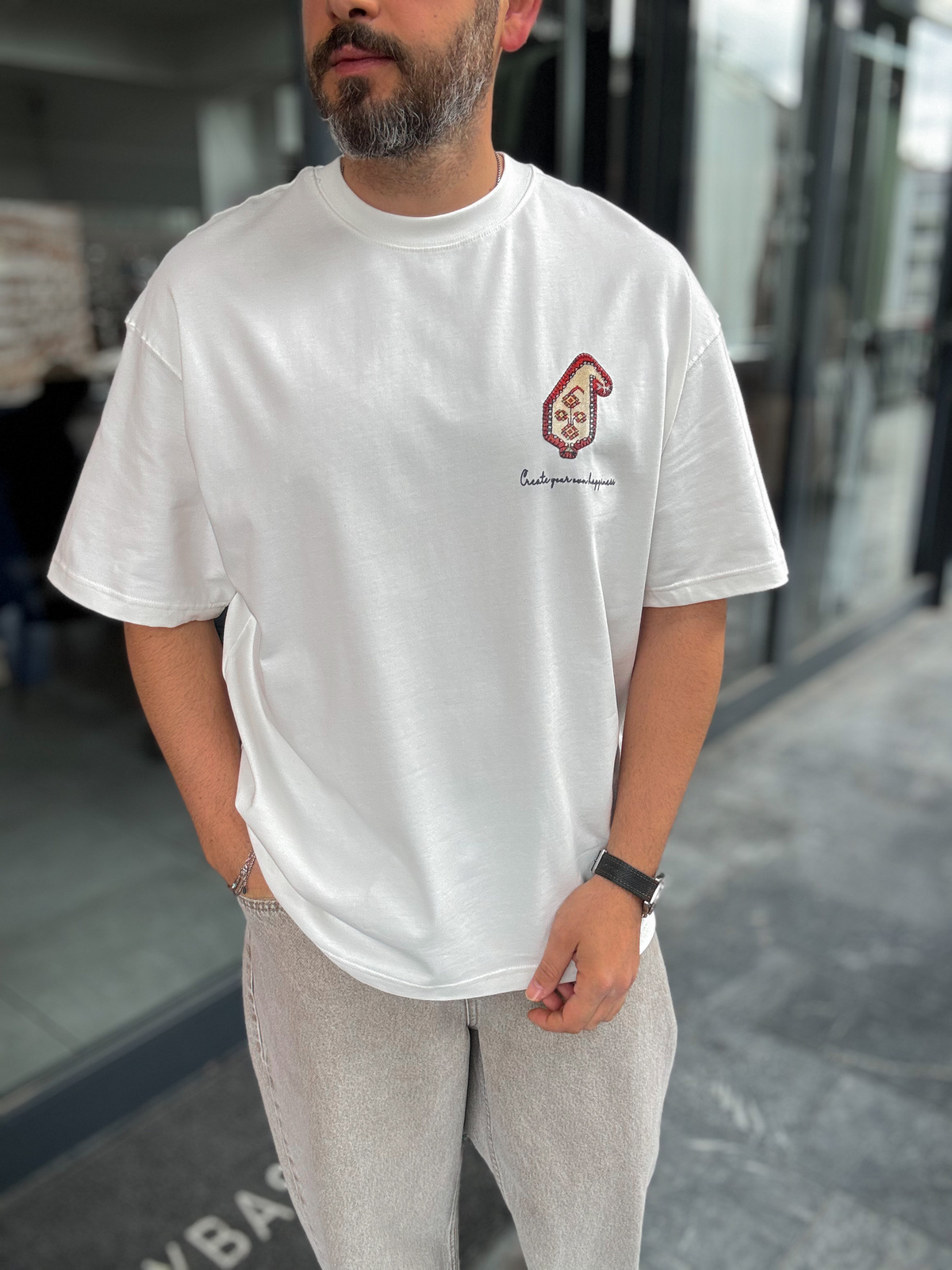Beyaz Happiness Patchli Oversize T-Shirt SW-5125