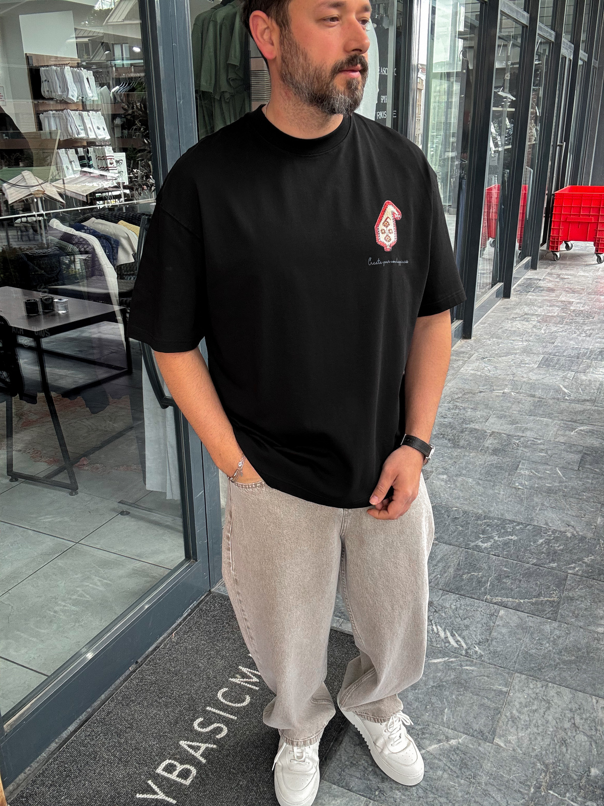 Siyah Happiness Patchli Oversize T-Shirt SW-5125