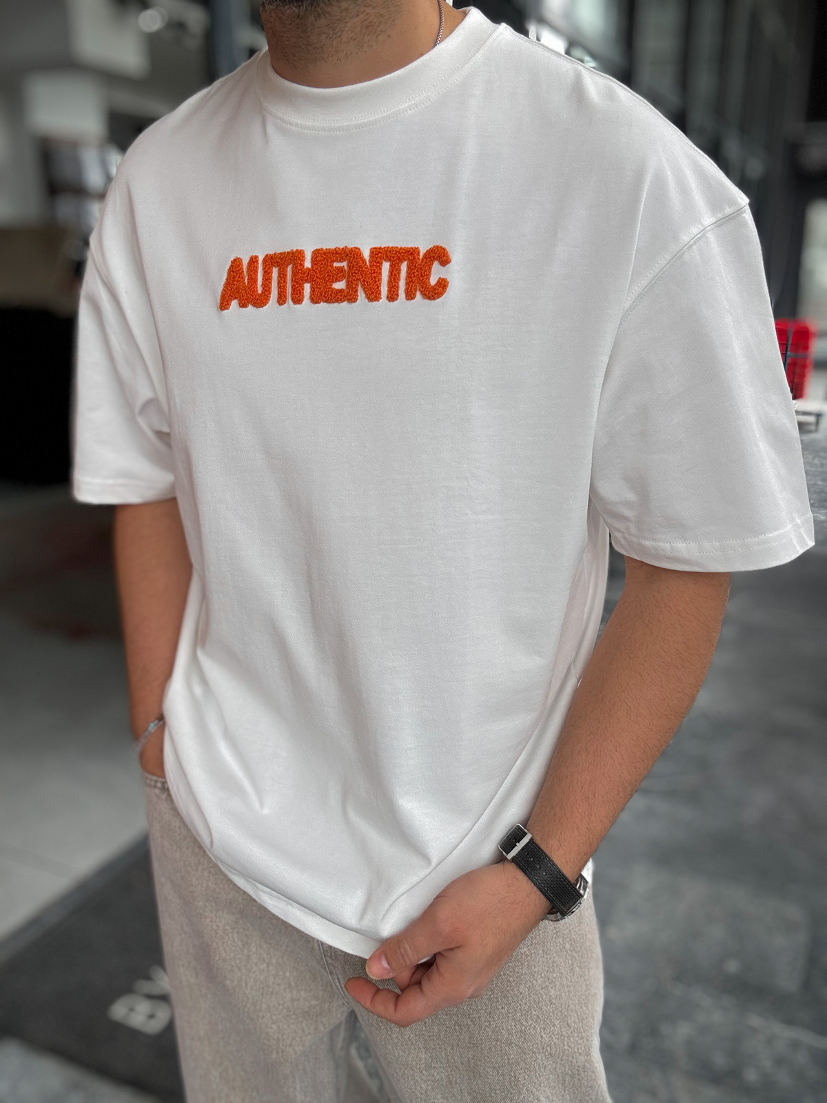 Beyaz Authentic Nakışlı Oversize T-Shirt SW-5079