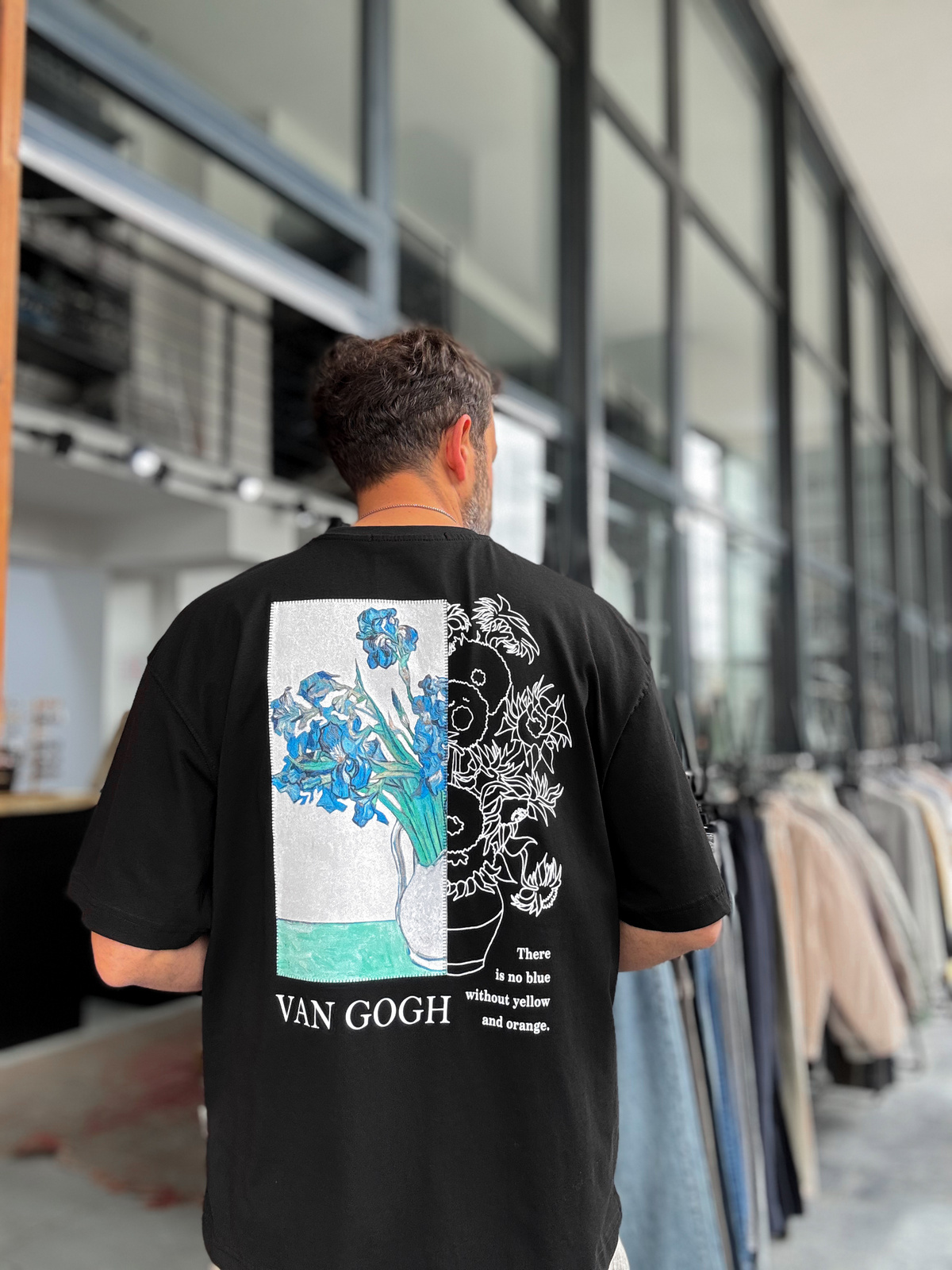Siyah Saksı Nakışlı Oversize T-Shirt SW-5141