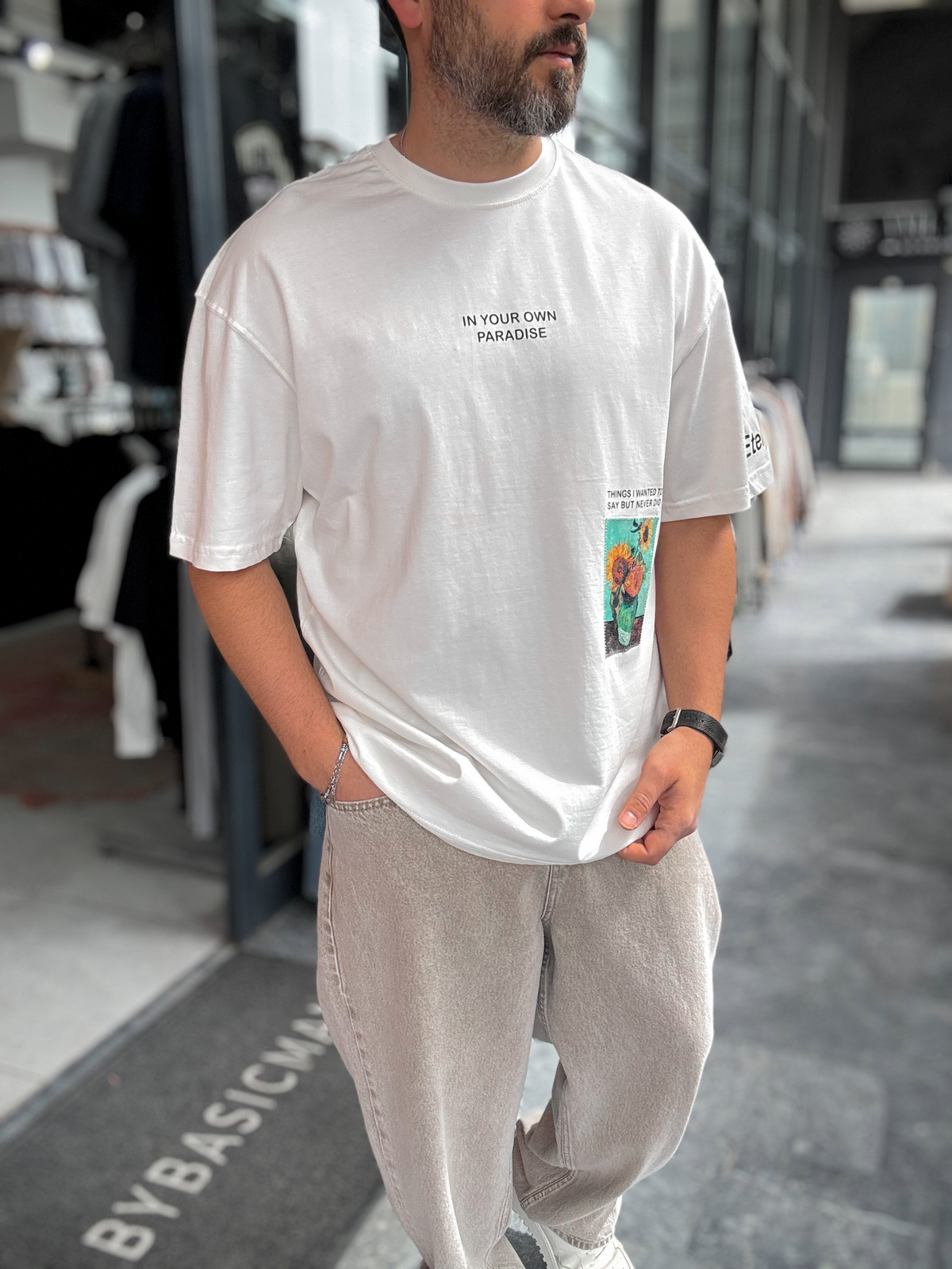 Beyaz Uçurtma Patchli Oversize T-Shirt SW-5143