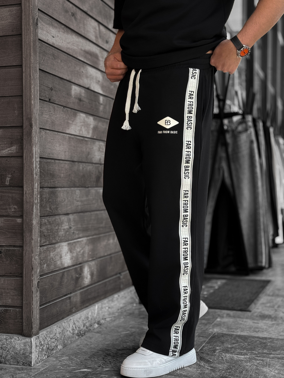 Siyah Far From Basic Şeritli Eşofman RES-1074/1136