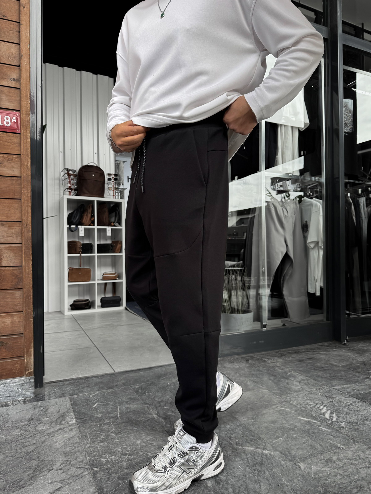 Siyah Ribanalı Yan Fermuarlı Basic Eşofman BY-0001