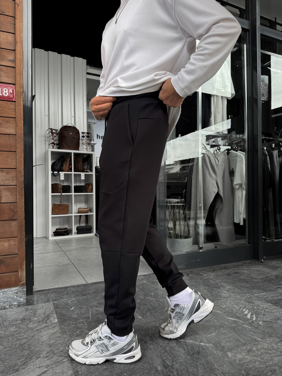 Siyah Ribanalı Yan Fermuarlı Basic Eşofman BY-0001