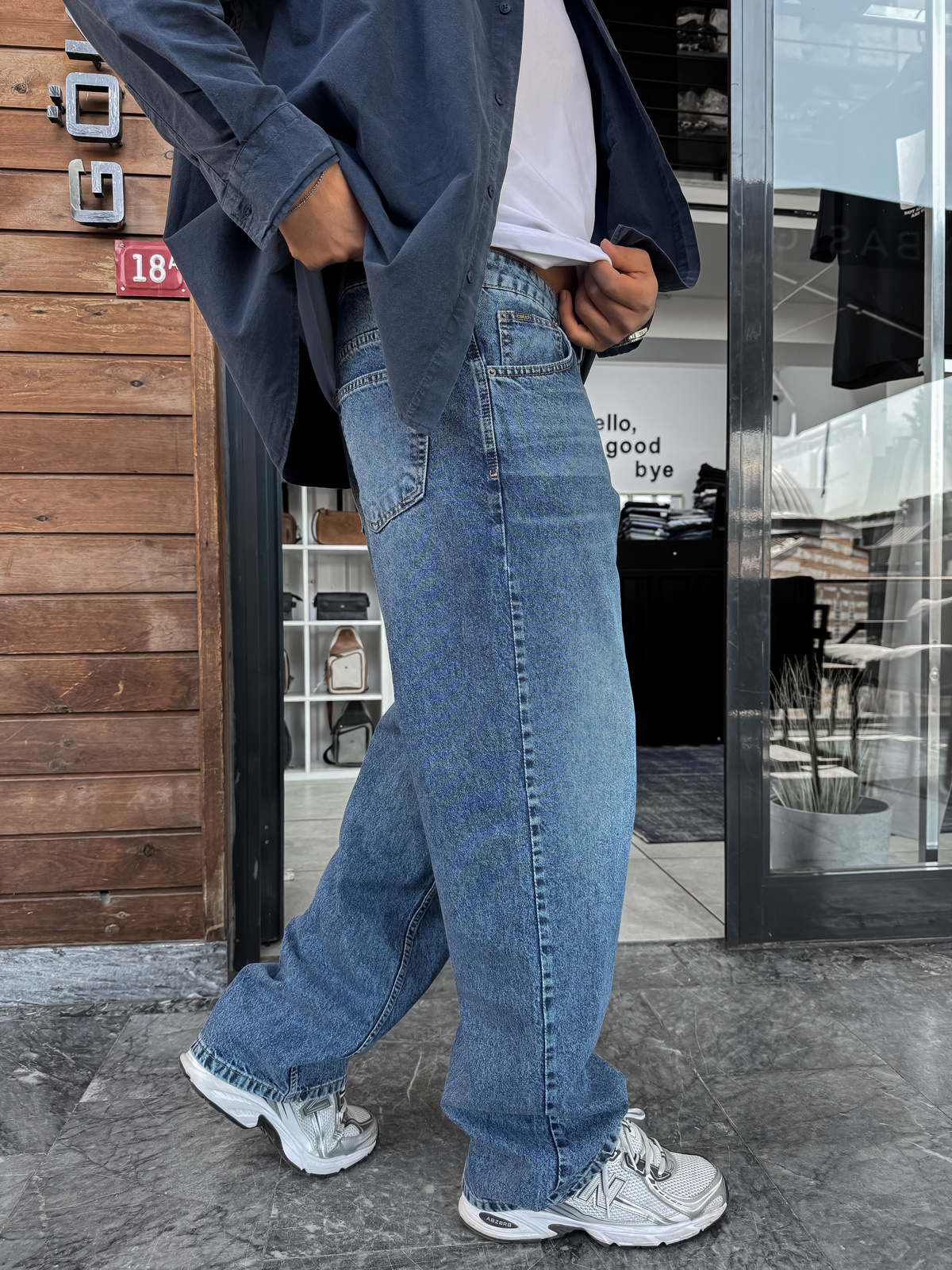 Mavi Close Nakışlı Yıkamalı Baggy Jean C-6657