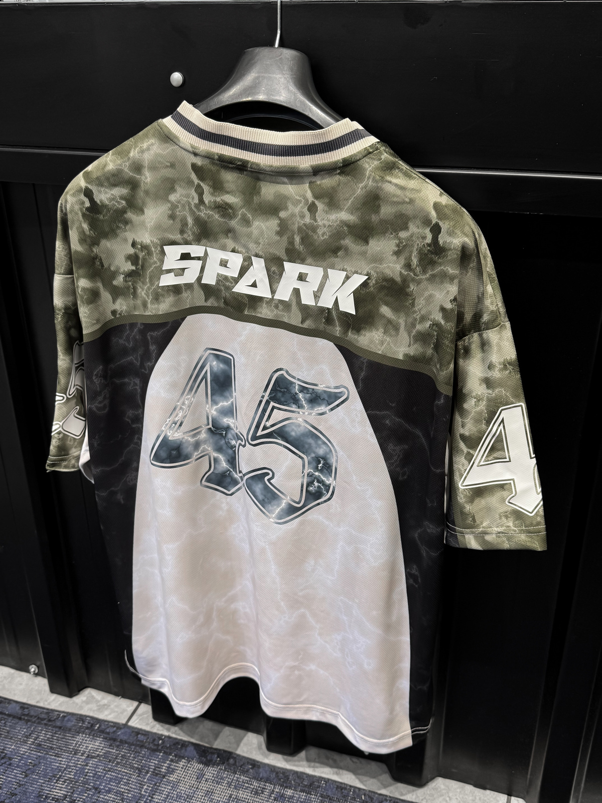 Ekru Spark Baskılı Oversize Forma JJ-161