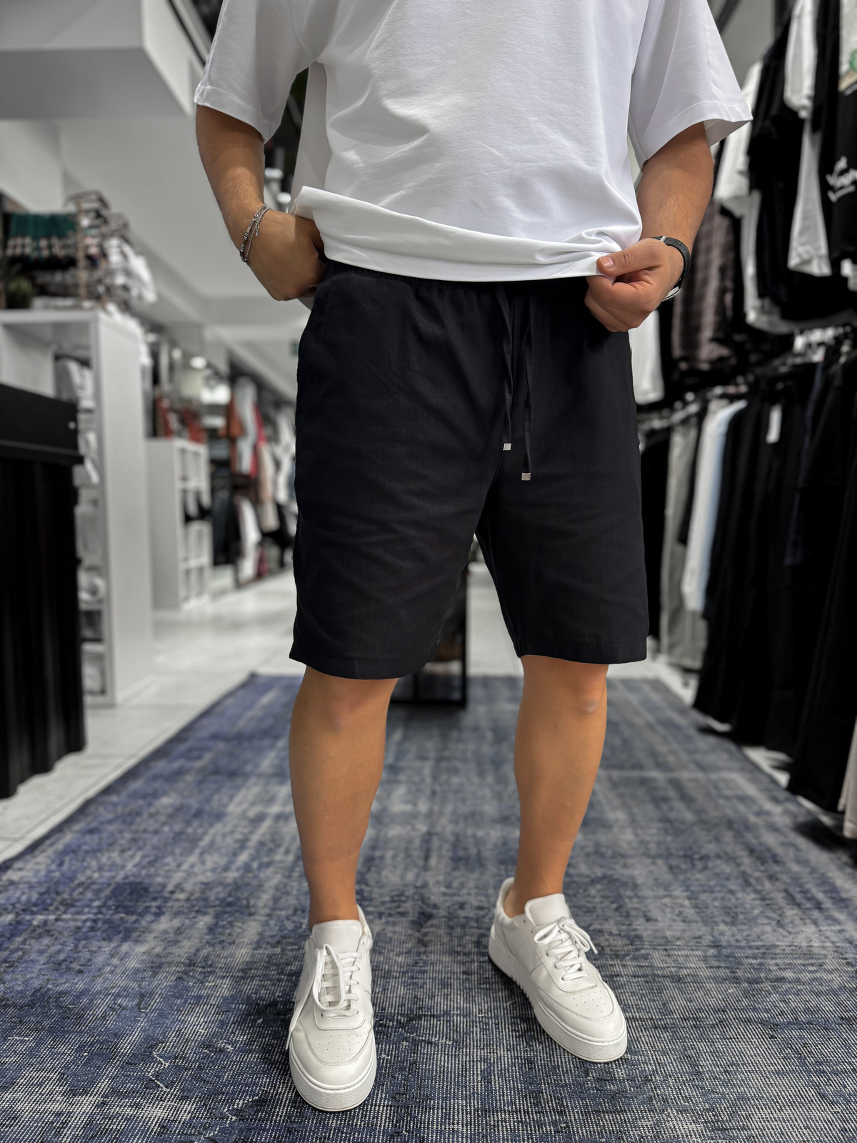 Siyah Keten Dokulu Basic Şort LNS-3123