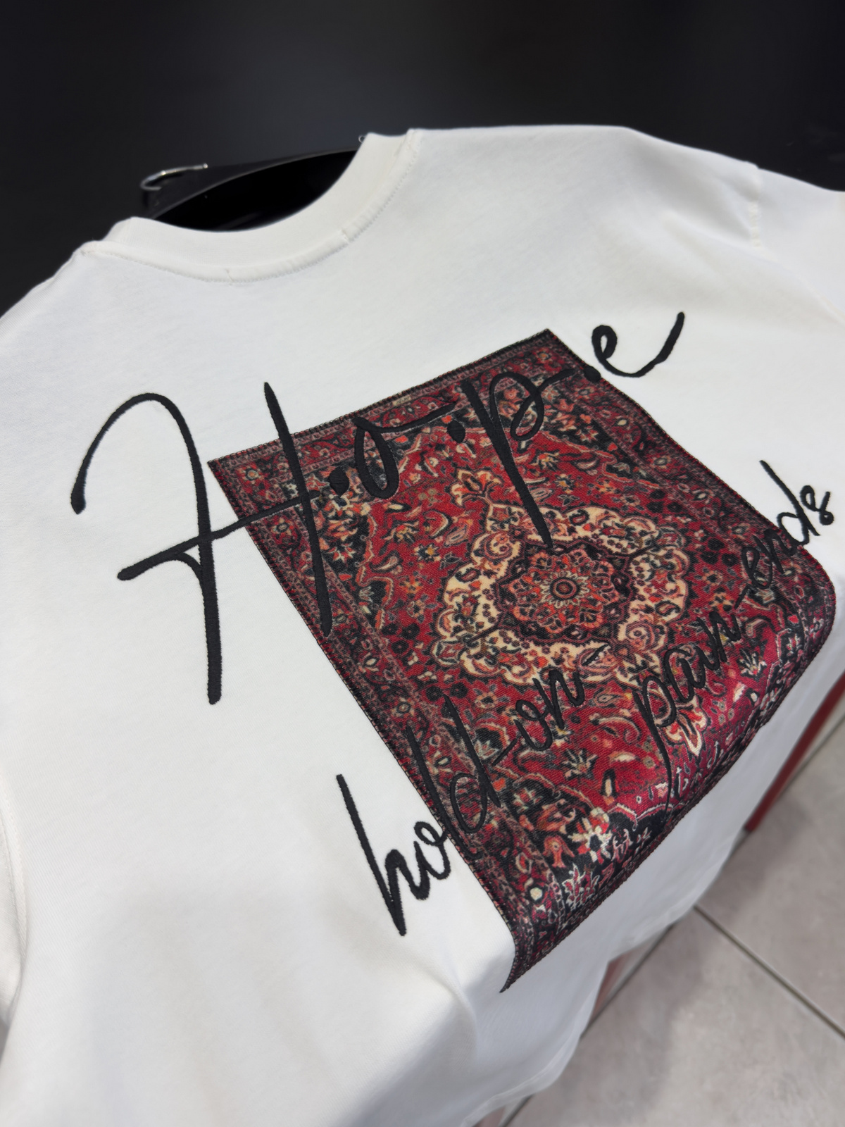 Beyaz Hope Halı Patchli Oversize T-Shirt SW-5064