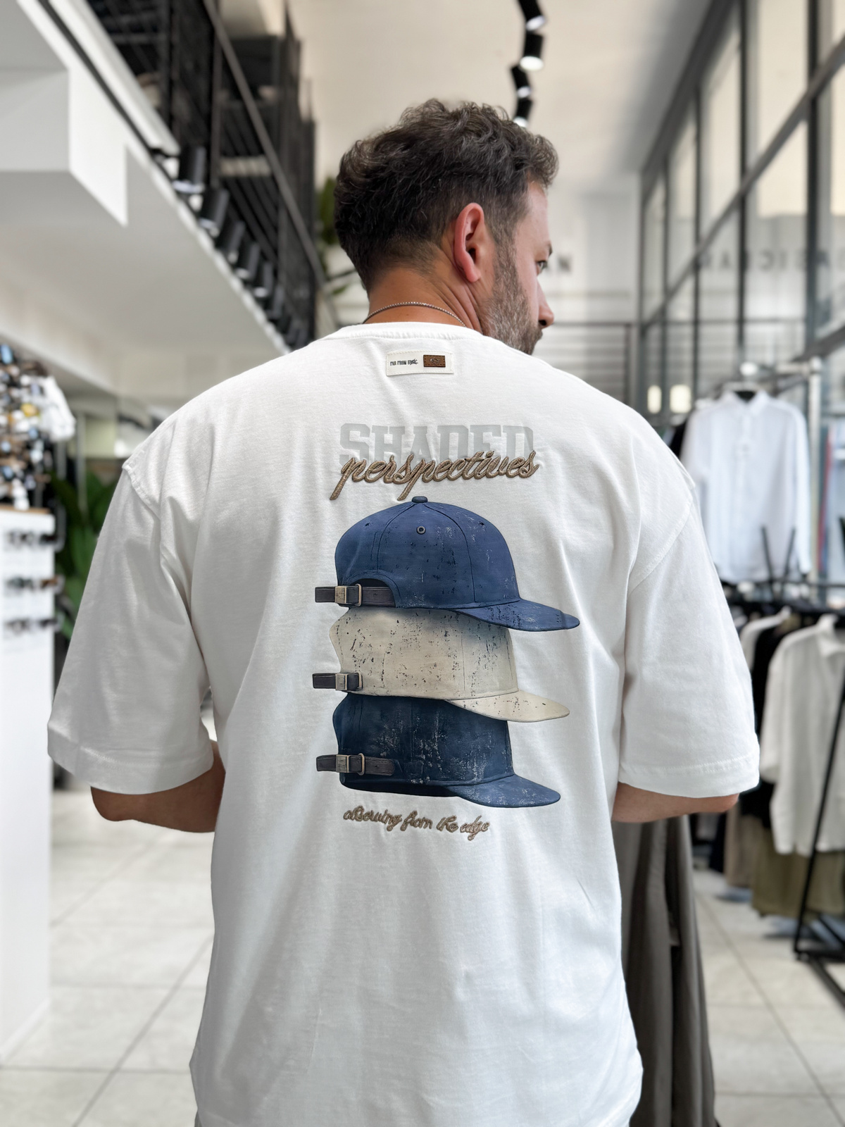 Beyaz Sırt Şapka Baskılı Oversize T-Shirt RES-1127