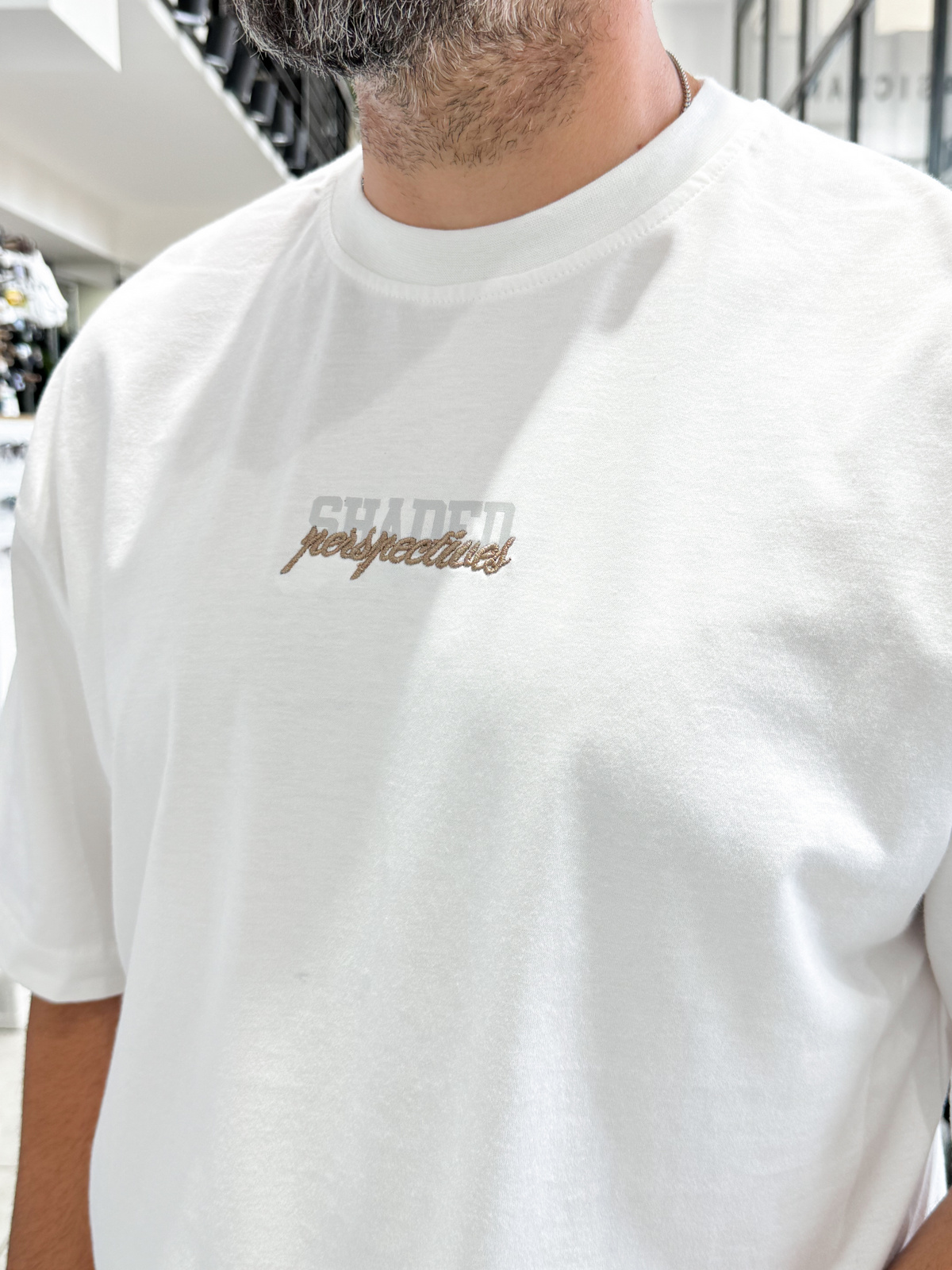 Beyaz Sırt Şapka Baskılı Oversize T-Shirt RES-1127