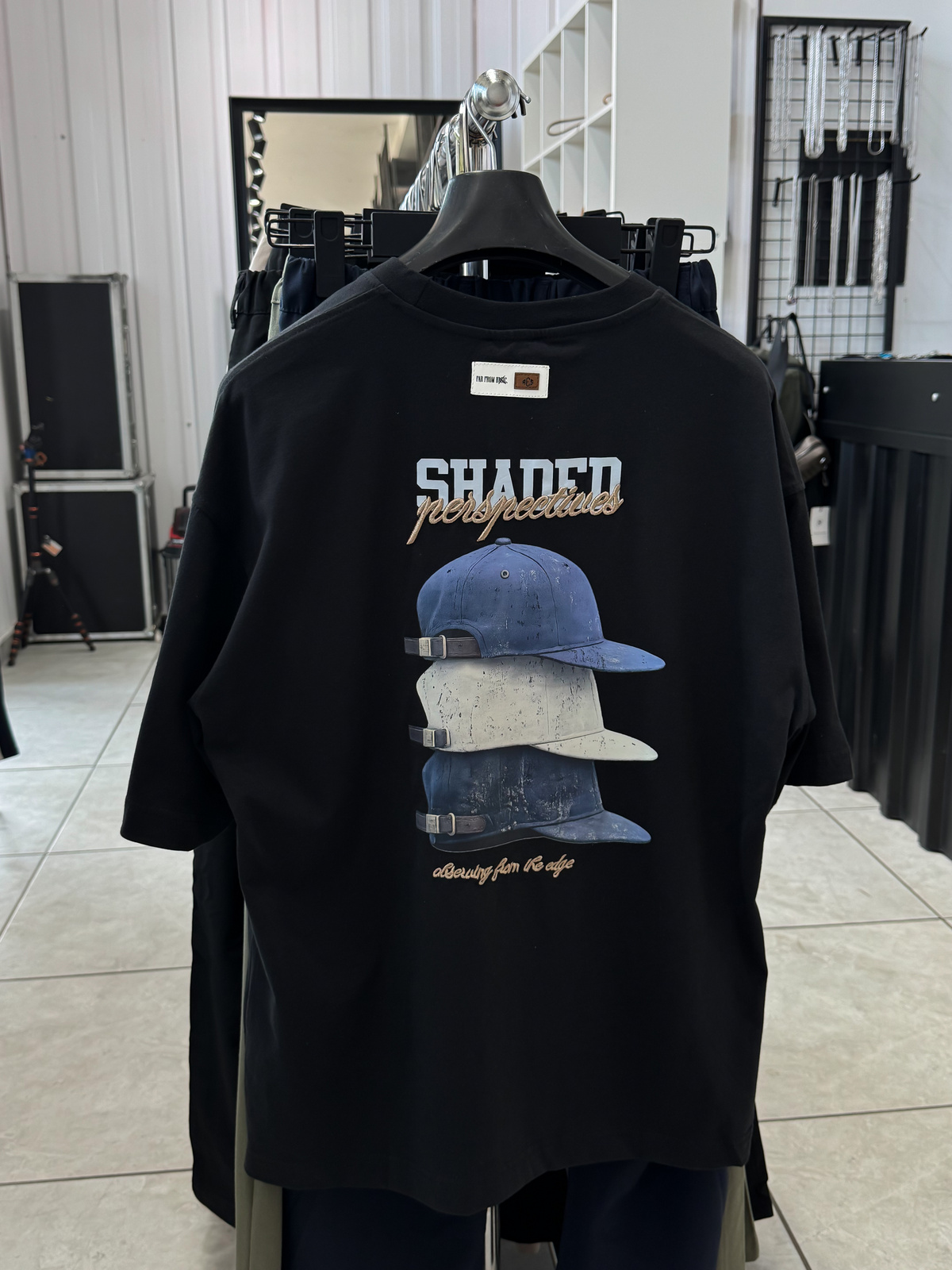 Siyah Sırt Şapka Baskılı Oversize T-Shirt RES-1127