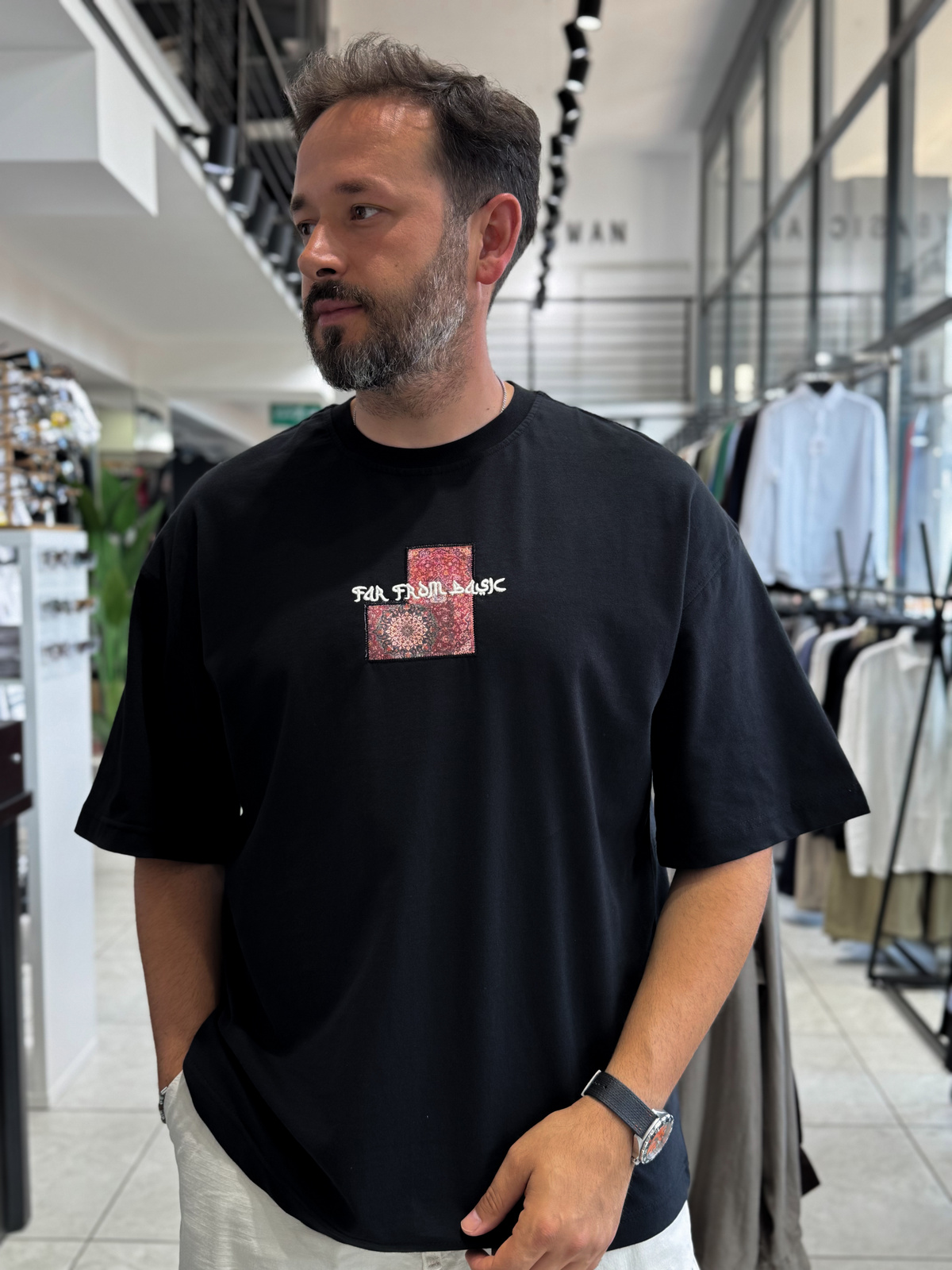 Siyah Motif Halı Patchli Oversize T-Shirt RES-1117