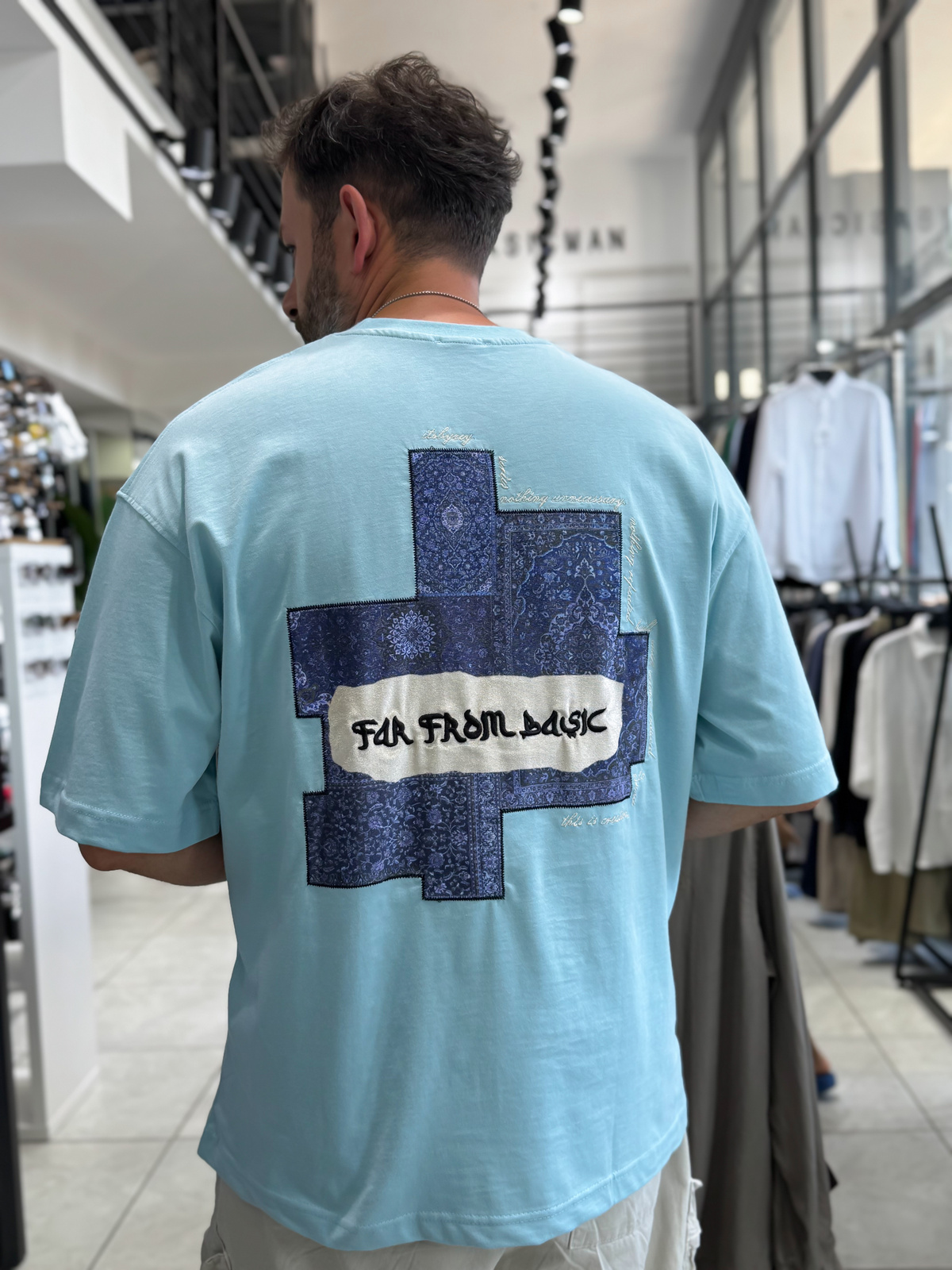 Açık Mavi Motif Halı Patchli Oversize T-Shirt RES-1117