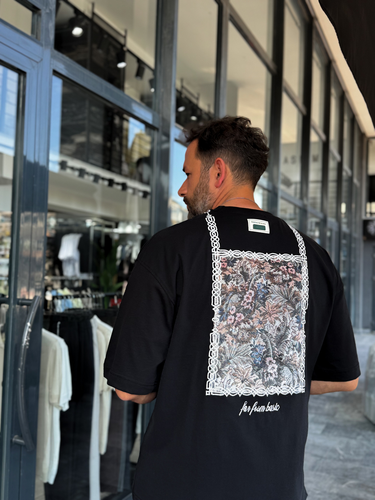 Siyah Vintage Çiçek Patchli Oversize T-Shirt RES-1125
