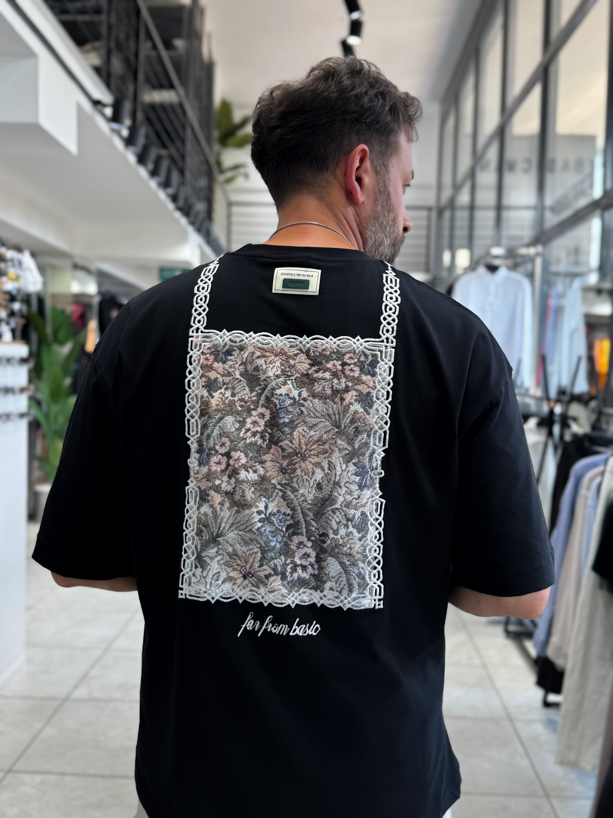 Siyah Vintage Çiçek Patchli Oversize T-Shirt RES-1125
