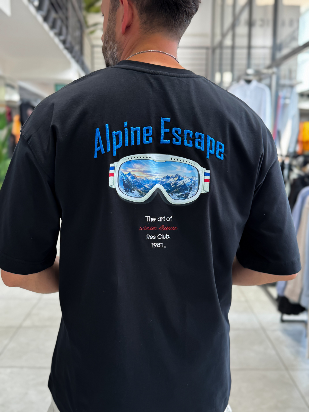 Siyah Alpine Nakışlı Oversize T-Shirt RES-1131