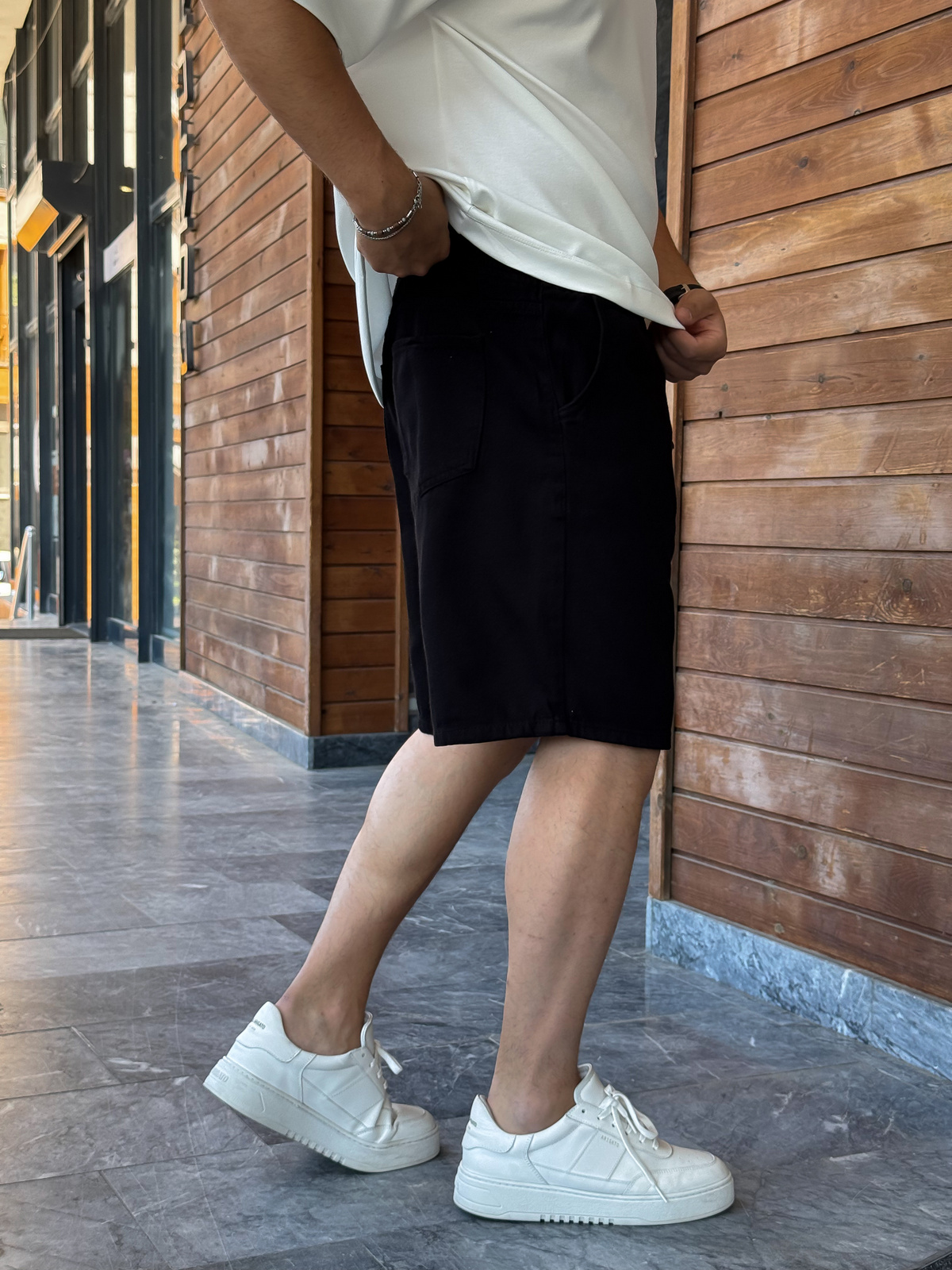 Siyah Basic Gabardin Şort WE-2973